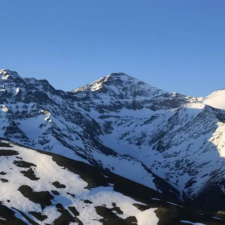 Atico Con Chimenea En Sierra Nevada-gueejar Sierra * Guejar Sierra